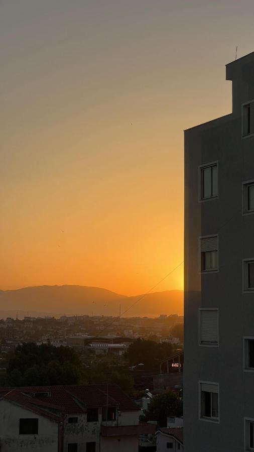 Lirin Apartment Durrës Exteriör bild