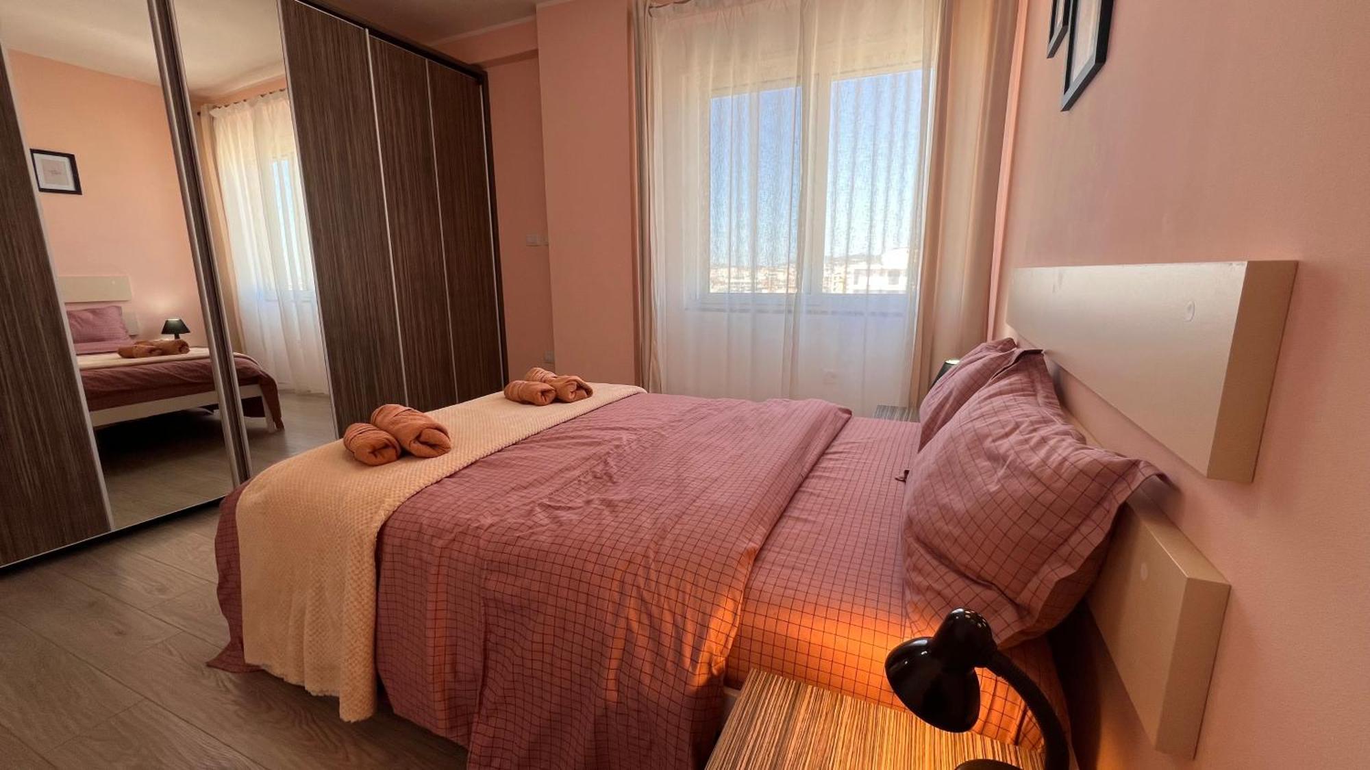 Lirin Apartment Durrës Exteriör bild